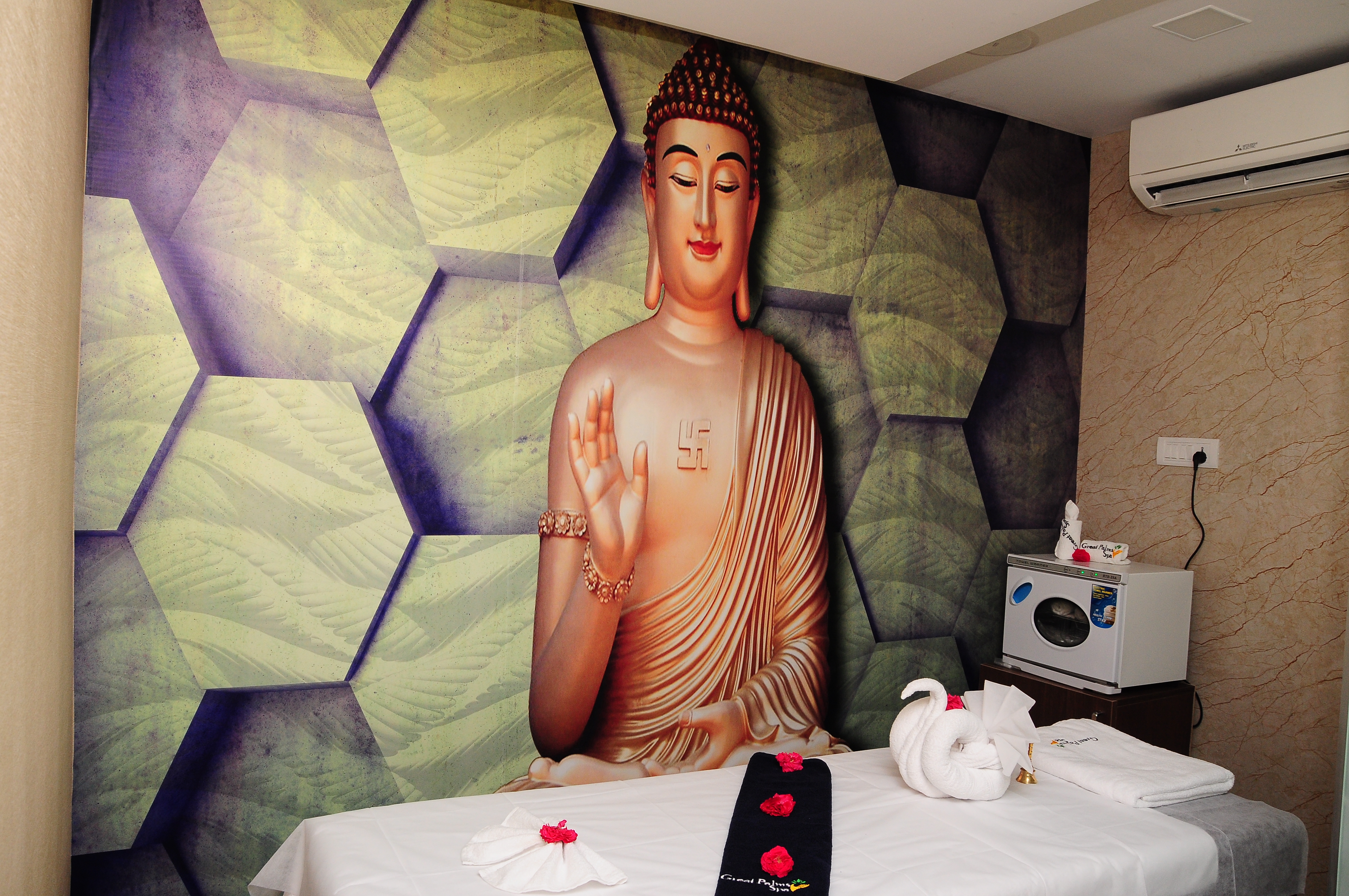 The clean and private treatment suite at Great Palms Spa in Anna Nagar.